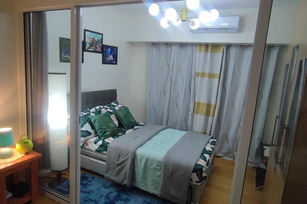 Aveline Suites Elite Rockwell View Acqua Private Residences Near Rockwell Makati Manilla Buitenkant foto